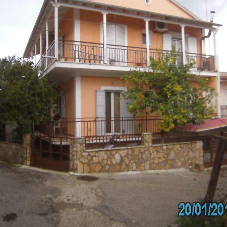 George'S House Apartment Agios Matthaios  Luaran gambar