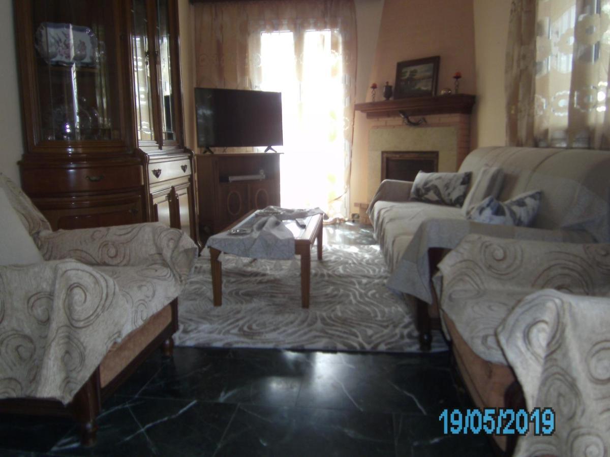 George'S House Apartment Agios Matthaios  Luaran gambar